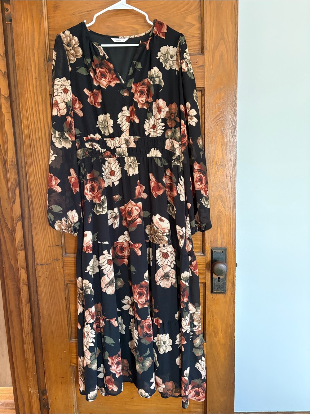 Simple Black Floral Long Sleeve Midi Dress with Rose Print